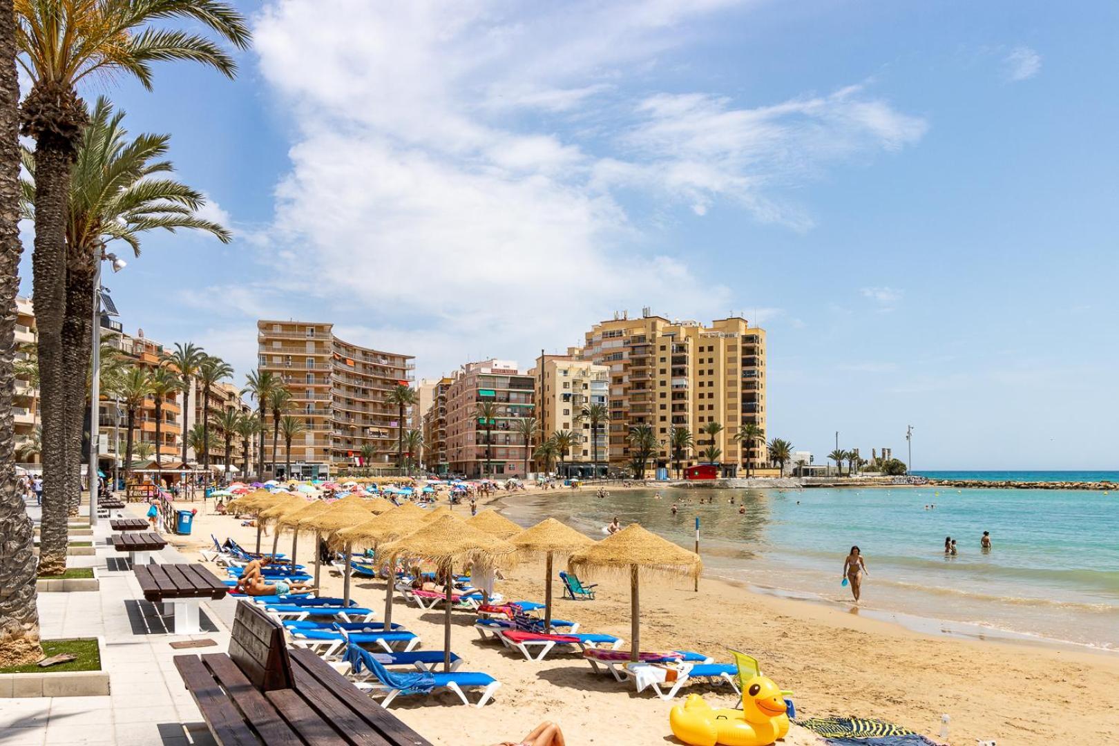 Concordia Beachside Apartment: Near Del Cura & Central Station Torrevieja Exterior photo