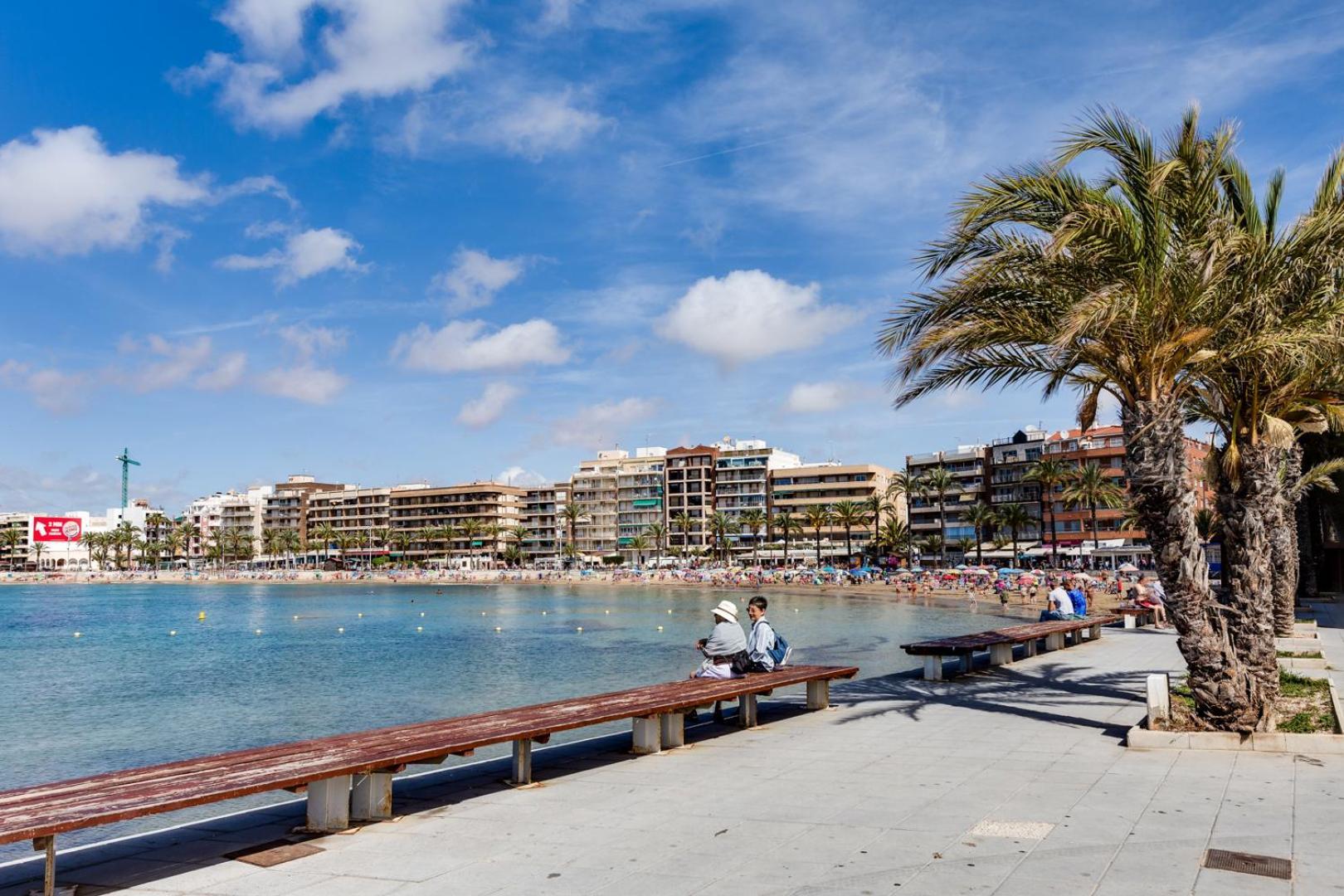 Concordia Beachside Apartment: Near Del Cura & Central Station Torrevieja Exterior photo