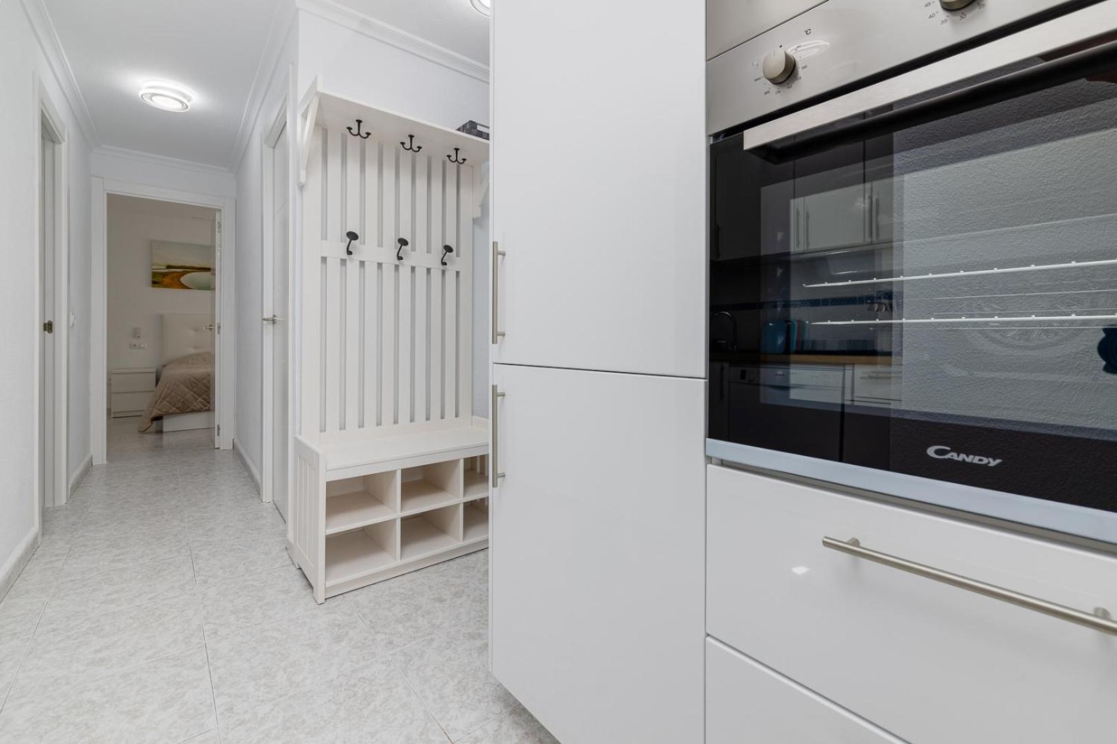 Concordia Beachside Apartment: Near Del Cura & Central Station Torrevieja Exterior photo